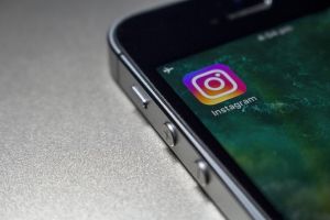 Instagram a lansat o revistă online